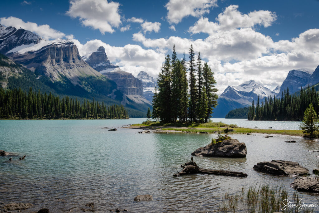 Maligne Lake - Spirit Island