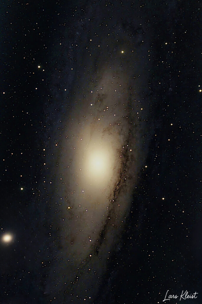 1_Andromeda-Galaxy