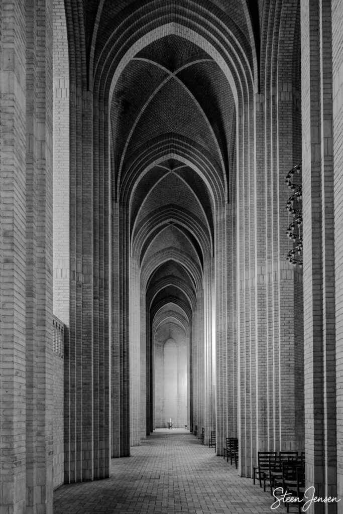 Grundvigs Kirke hvælvinger - s/h